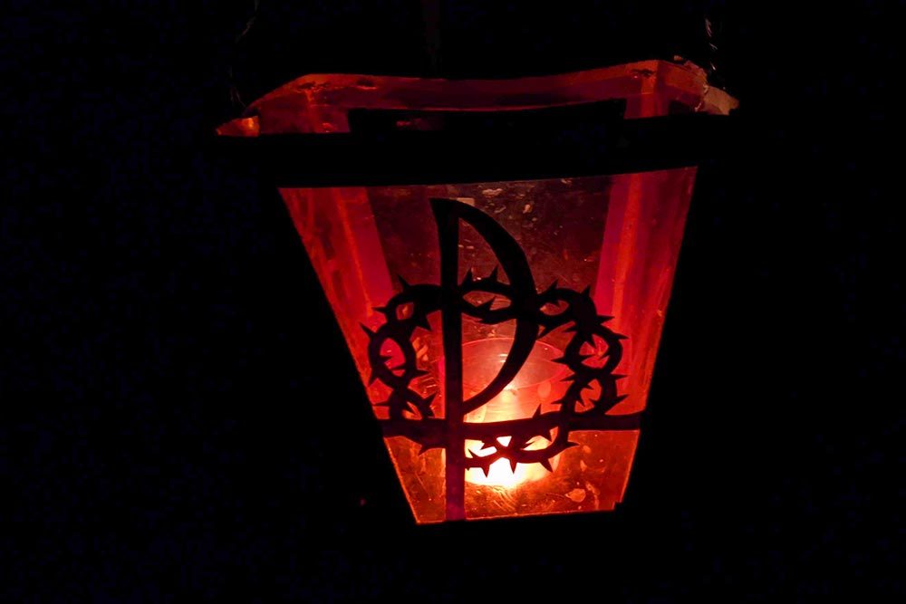 Lichternacht im Pfaffenwinkel: Chi Ro mit Dornen