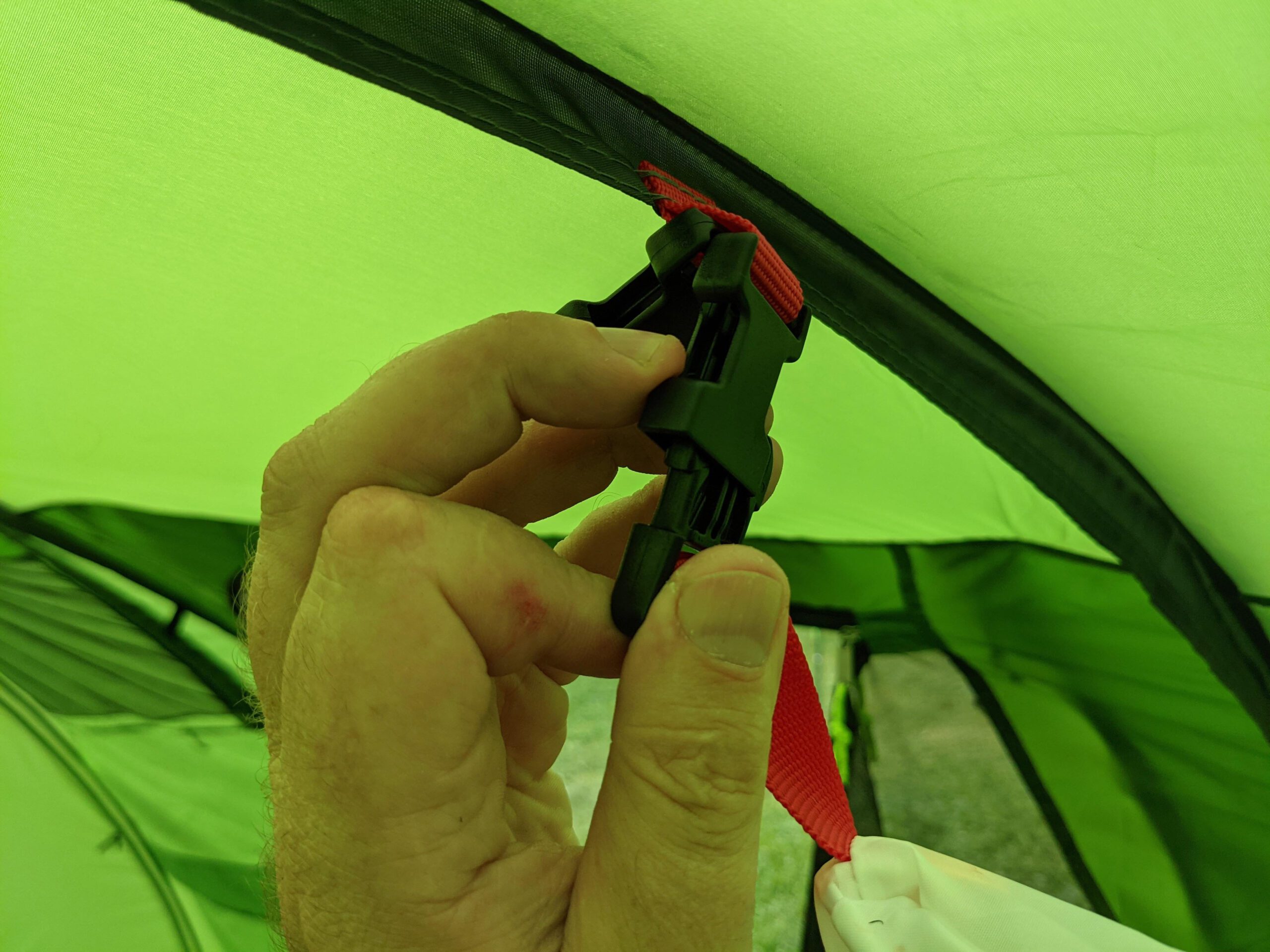 Hand befestigt Kammer