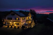 Zauberhütte in der Nacht