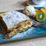 Apfelstrudel