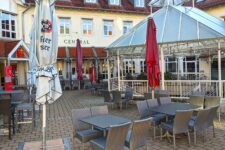Café Central, Peiting