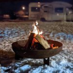 Feuerschale mit Wohnmobil