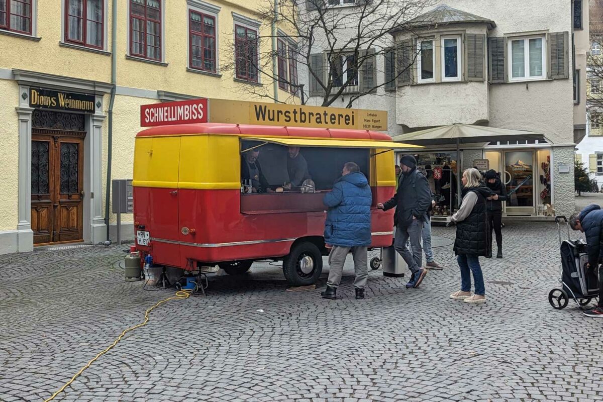 Wurstbraterei auf dem Markt in Ravensburg