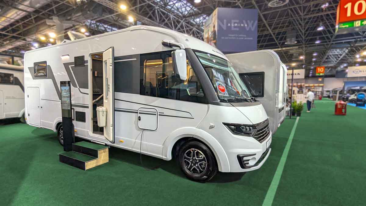 Adria Sonic Select 700 SL auf Messestand