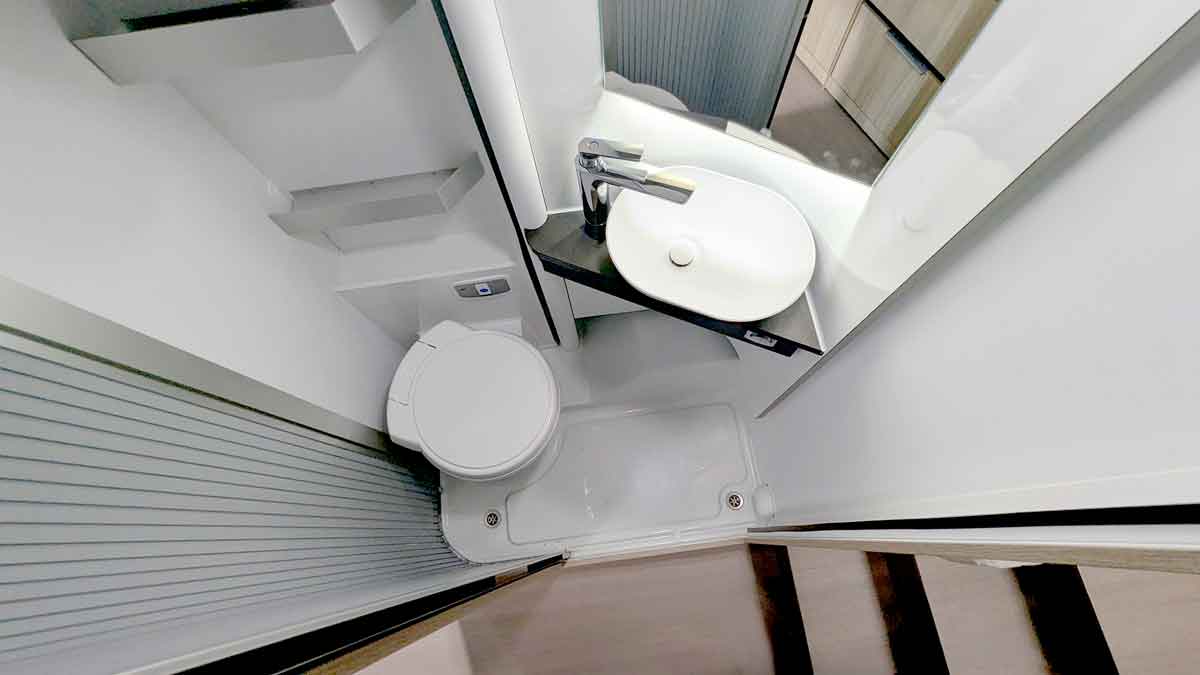 WC und Waschbecken