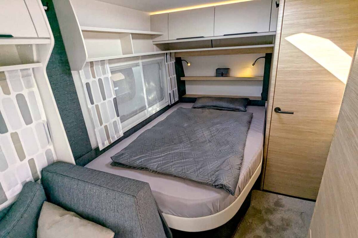 Französisches Bett
