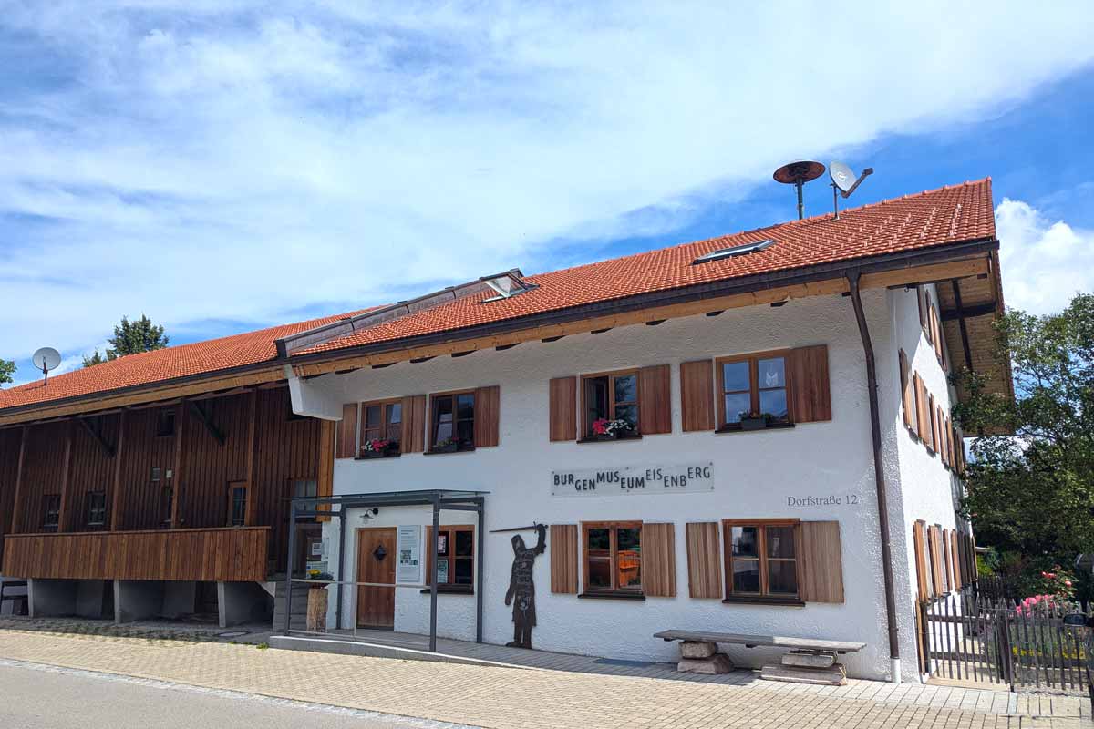 Burgenmuseum Außenansicht