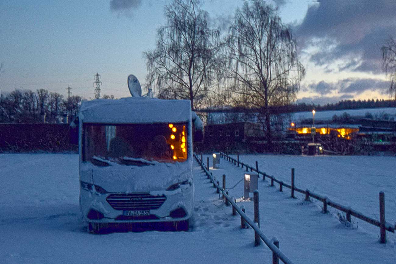 Carado I 338 im Schnee