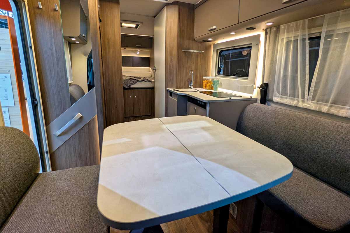 Durchsicht im Carado T459