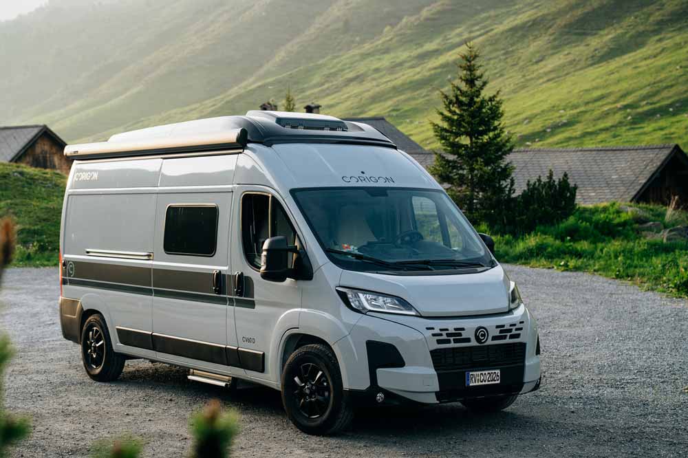 Corigon Campervan in den Bergen