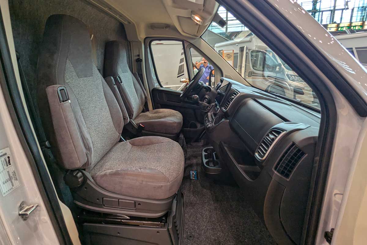 Blick ins Fahrerhaus