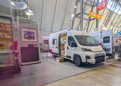 Freedo Campervans auf Messe