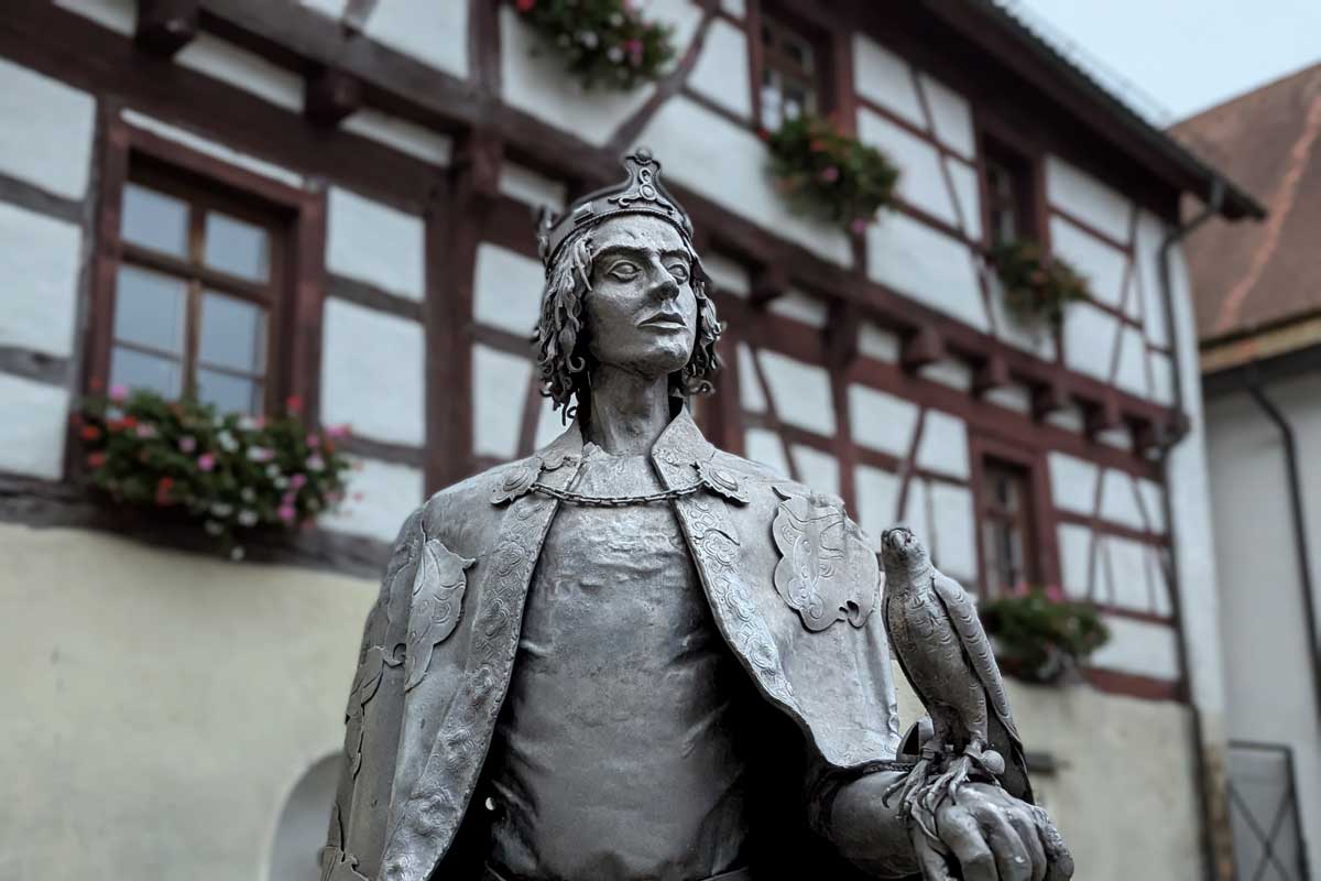 Friedrich II. - Statue in Altstadt