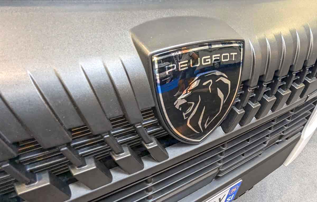 Kühlergrill Peugeot Boxer