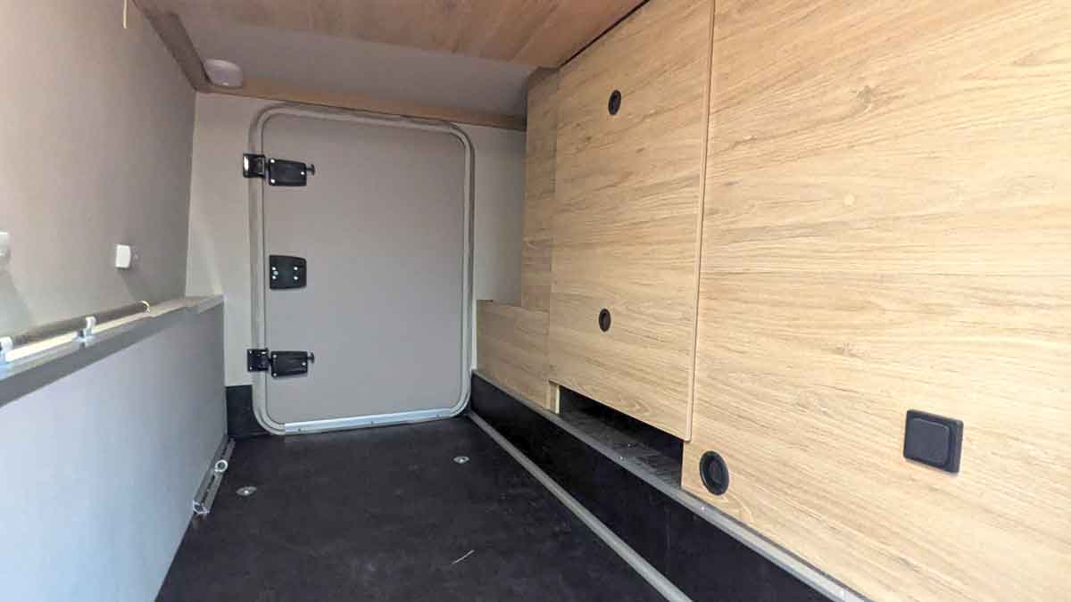 Garage im Weinsberg CaraCompact 600 MEG
