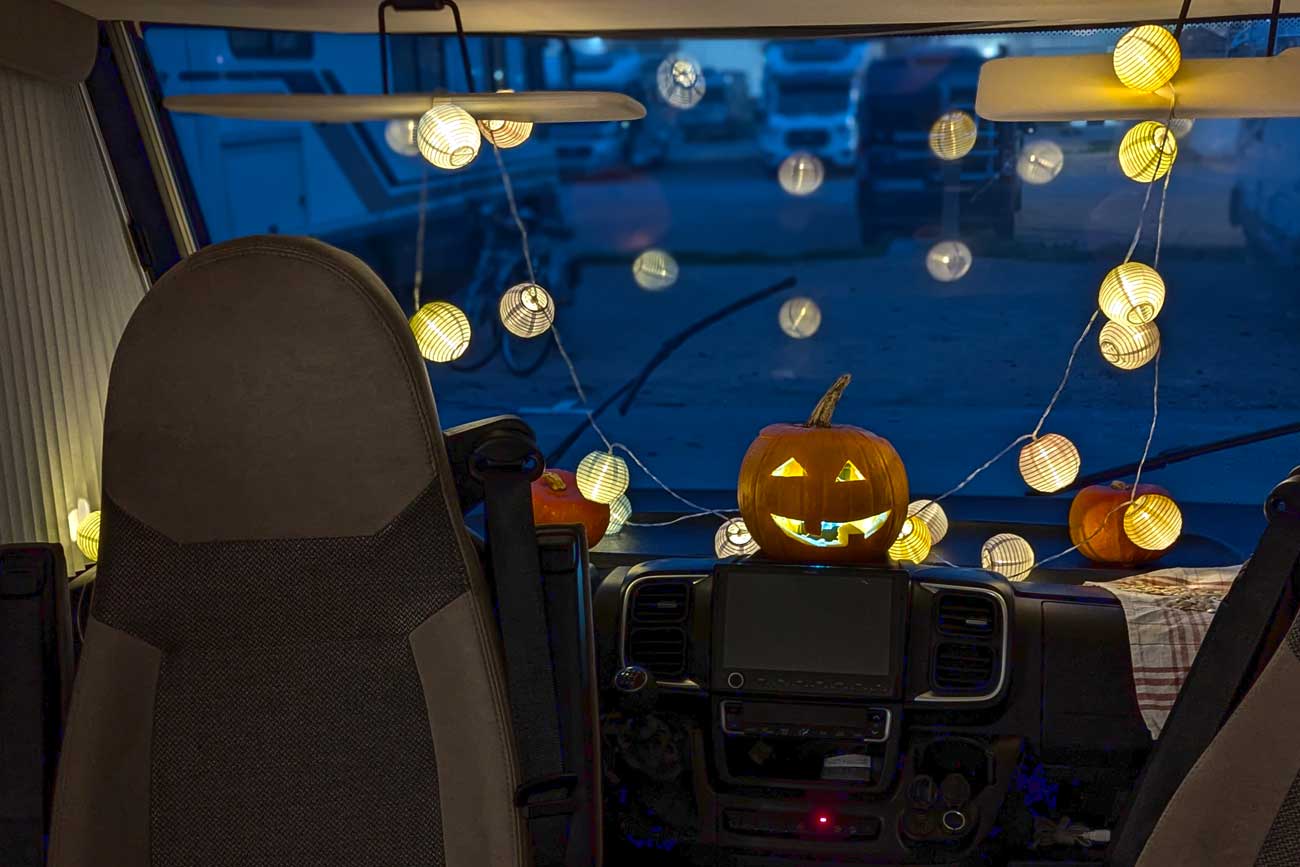 Halloween Kürbis-Deko im WOhnmobil