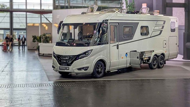 Hymer B-ML I 880 auf Messe