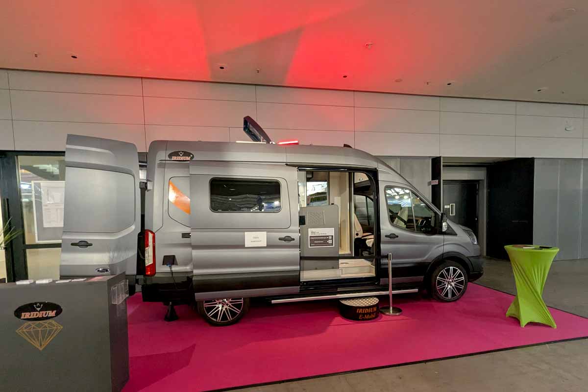 Iridium e-V25 am Messestand