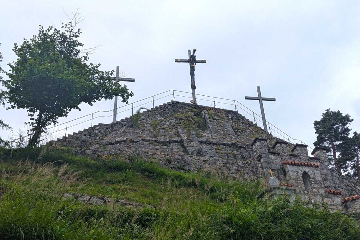 Kreuzigungsgruppe auf dem Kalvarienberg in Füssen