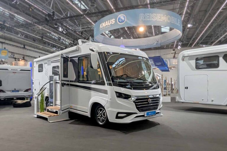 Knaus Live I 650 MEG auf Messestand