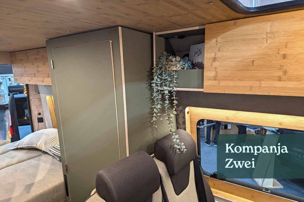 Ausfahrbares Bad im 540 Zentimeter Campervan