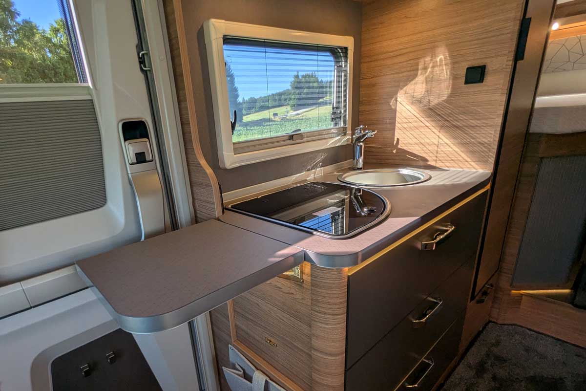 Küche im Weinsberg  CaraSuite 650 MEG