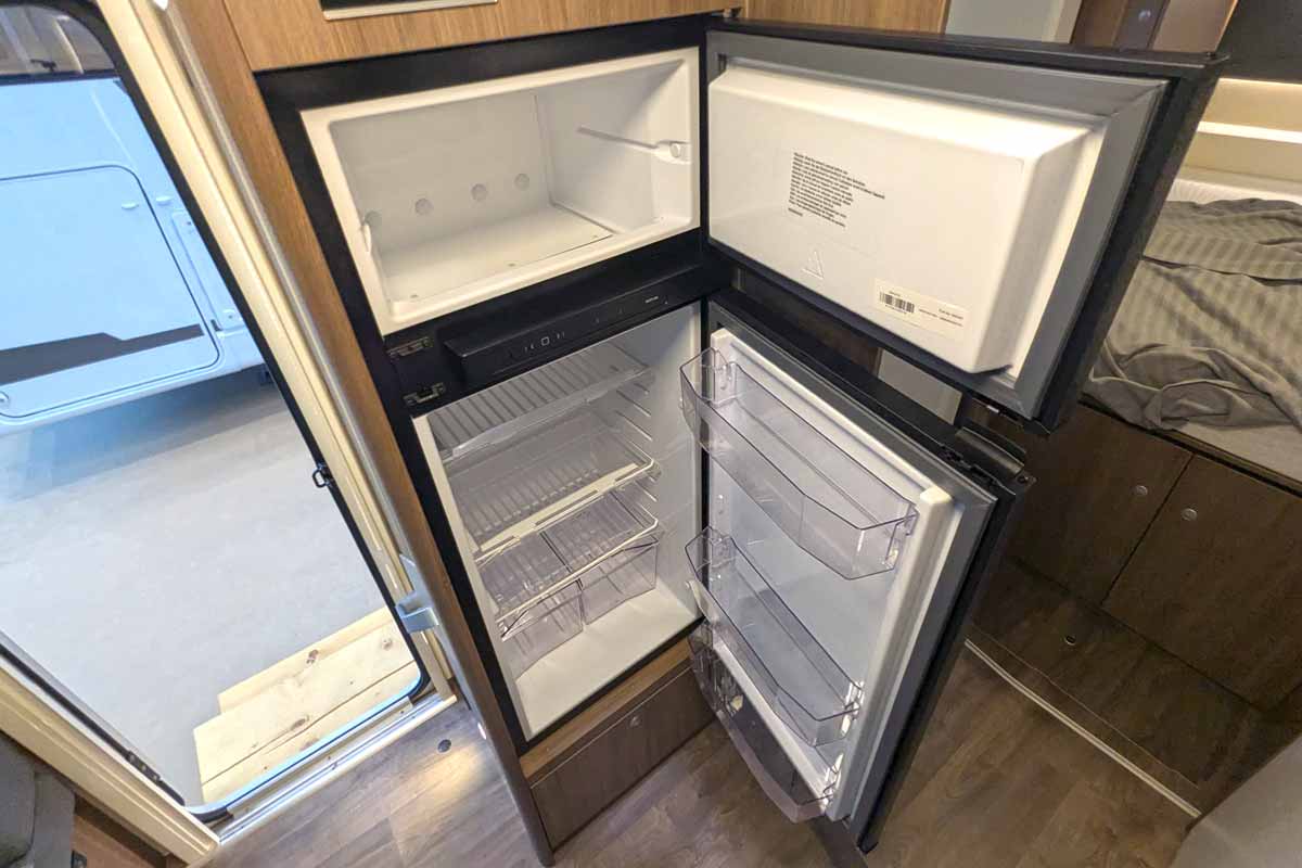 Kühlschrank im Carado T459