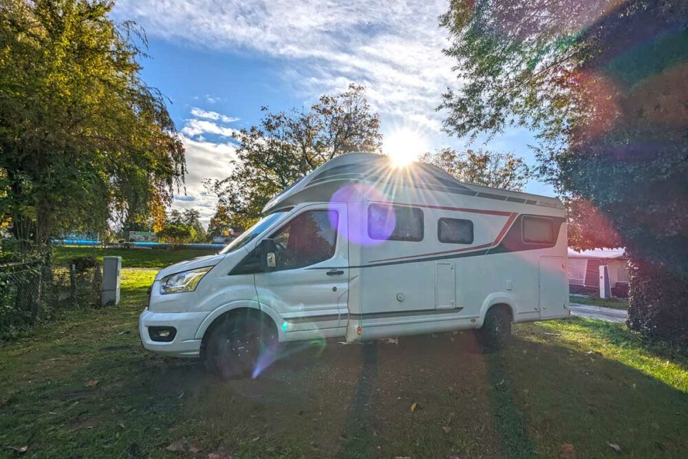 LMC Tourer Lift Ford H 664 G
