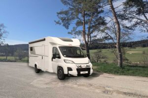 LMC Tracer 730 EL: neuer teilintegrierter Leichtbau-Camper (2026) LMC Tracer 730 EL: neuer teilintegrierter Leichtbau-Camper (2026)
