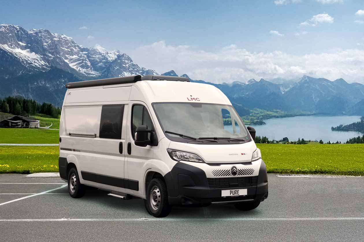 LMC Innovan pure vor Alpen