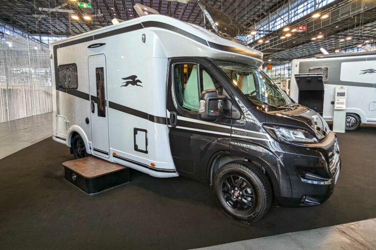 Laika Kosmo L 105 auf Messestand