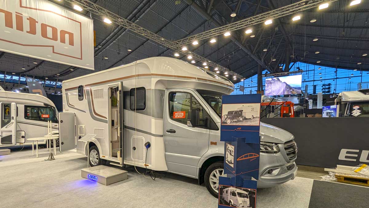 Notin Bruges auf Messestand
