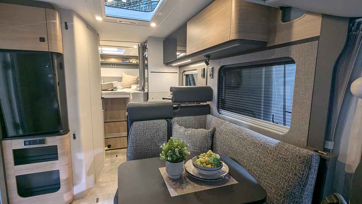 Durchsicht im Hymer BMC I 600