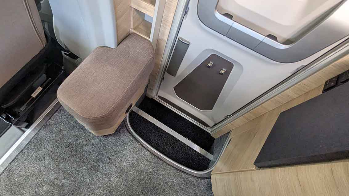 Eingangsbereich mit Hocker
