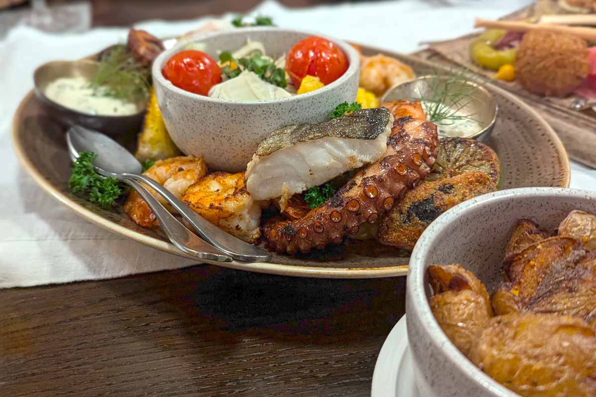 Fischplatte im Restaurant Riwa