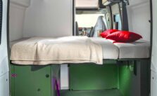 Querbett im Kastenwagen