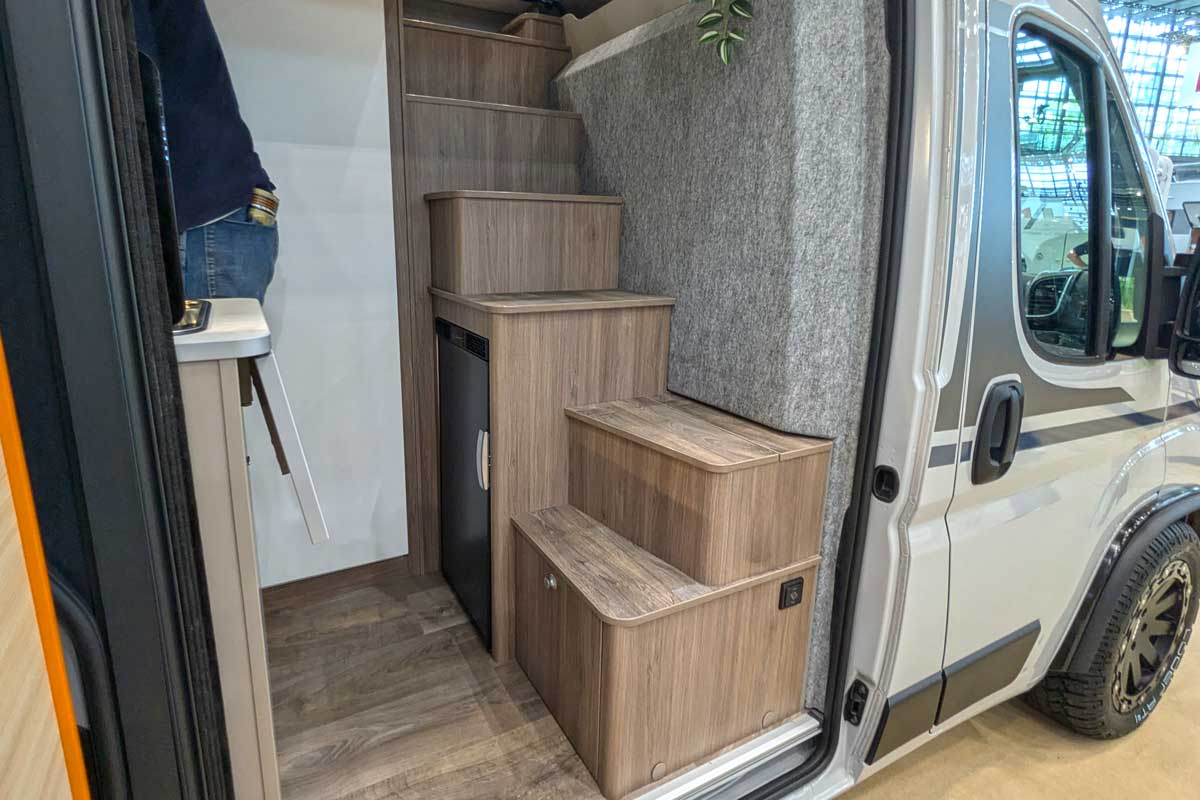 Treppe im Carado CV 541 pro