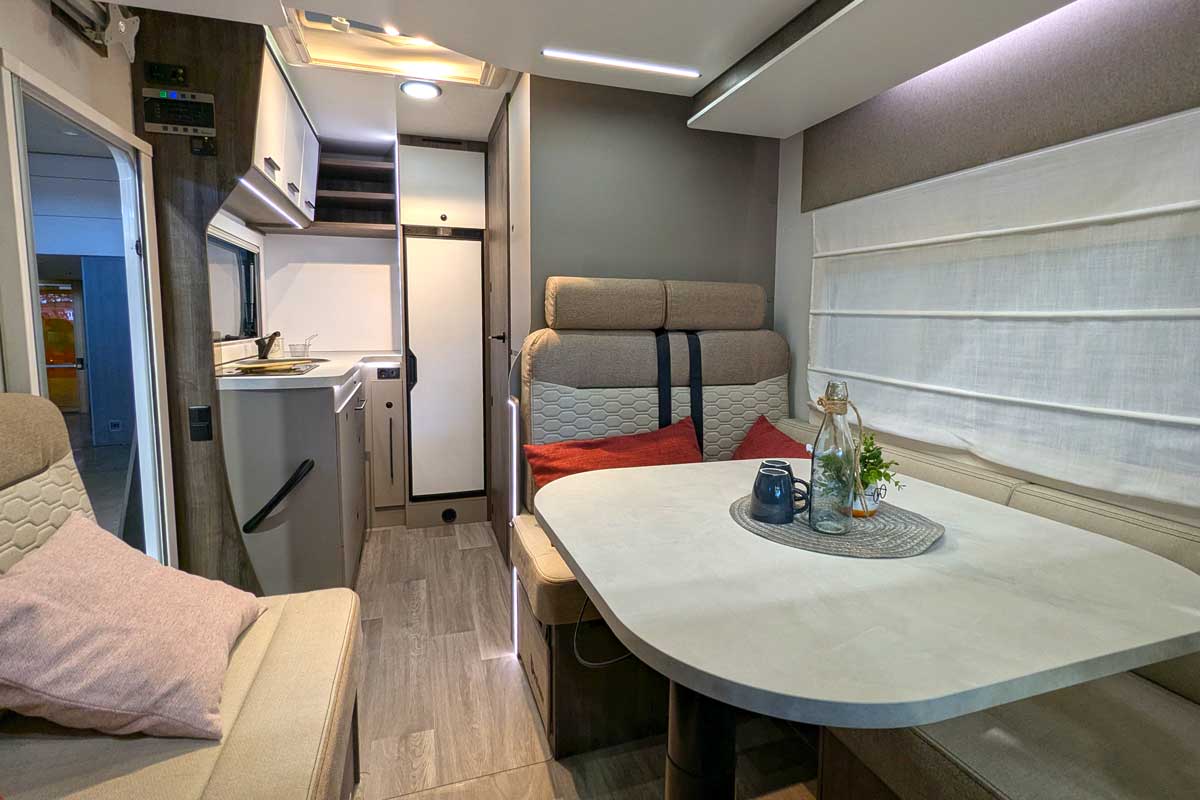 Durchsicht im Benimar Tessoro 481