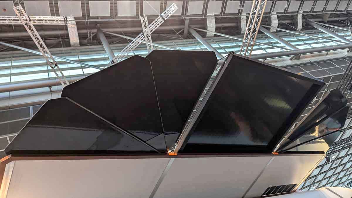 Solarblume vollständig ausgefahren