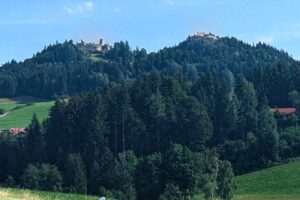 Burgenrunde zu den Ruinen Eisenberg und Hohenfreyberg | Wandertipp im Allgäu Burgenrunde zu den Ruinen Eisenberg und Hohenfreyberg | Wandertipp im Allgäu