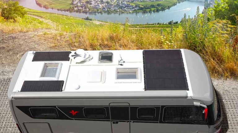 iSmove-Dach mit Solarpanels