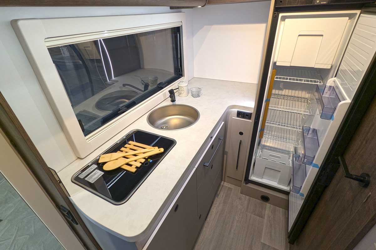 Küche im Benimar Tessoro 481