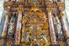 Romanisches Kreuz